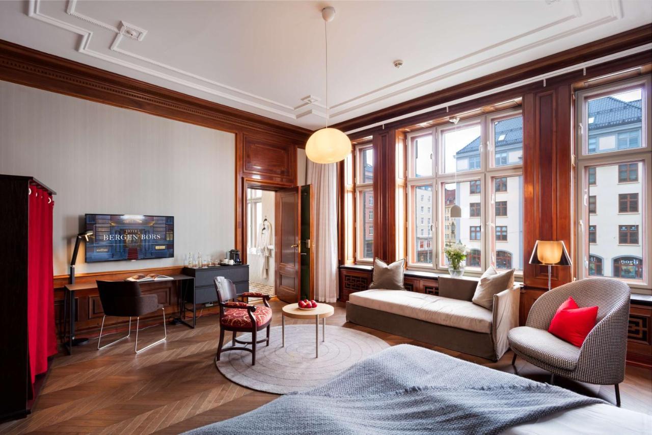 Suíte Júnior com Cama King-size e Vista da Cidade